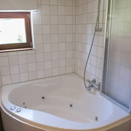 Valley-view Retreat, Malmedy, Cleaning Included *