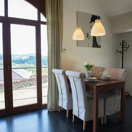 Valley-view Retreat, Malmedy, Cleaning Included Διαμέρισμα Malmedy